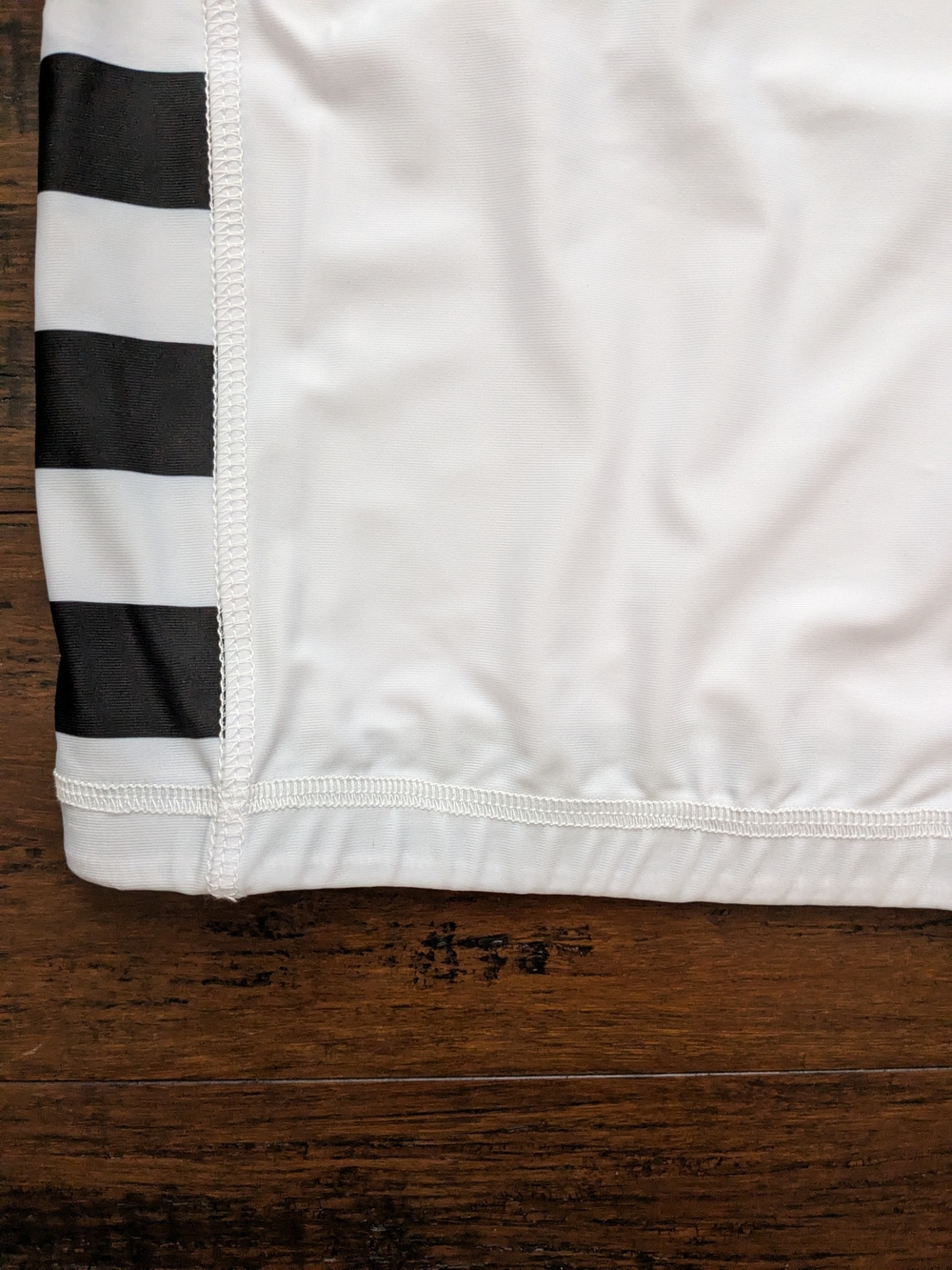 Riot Youth Large Rashguard - Picture 3 of 4